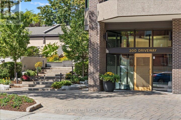 Photo de la propriété: 300 Queen Elizabeth Drive 7D ON K1S 3M6