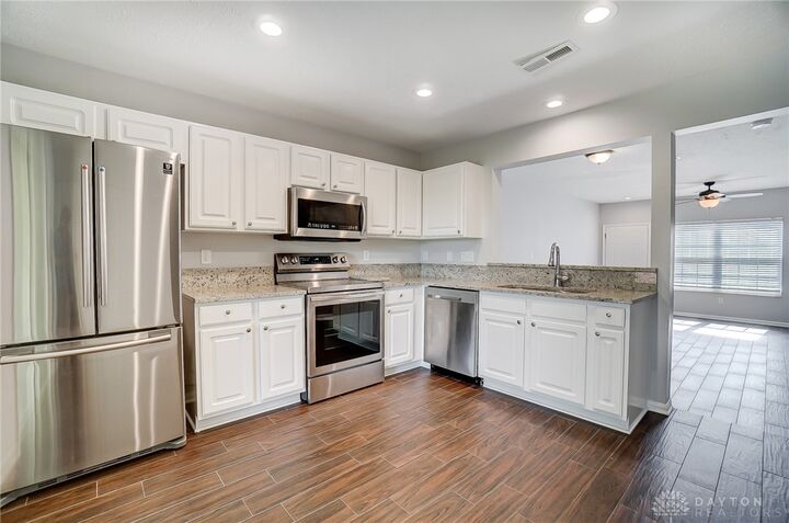 Property Photo: 9366 Captiva Bay Drive OH 45342