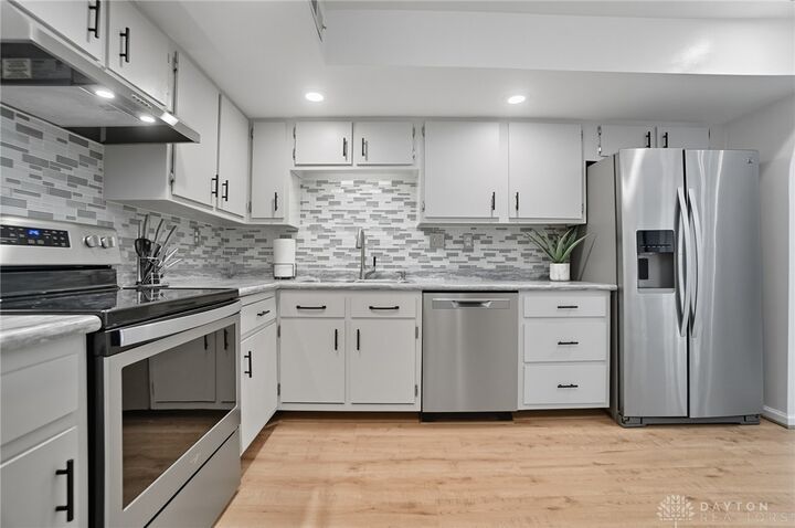 Property Photo: 3324 Ultimate Way OH 45342