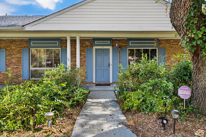 Property Photo: 215 NW Fliva Avenue FL 32548