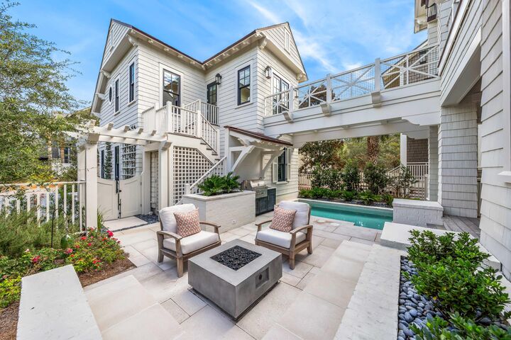 Property Photo:  118 S Shingle Lane  FL 32461 