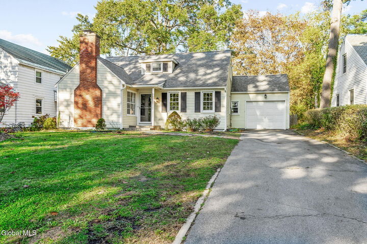 Property Photo:  1509 Wyoming Avenue  NY 12309 