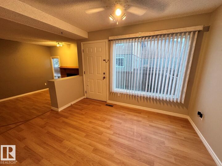 Property Photo: 3812 20 Avenue NW 69 AB T6L 4B2