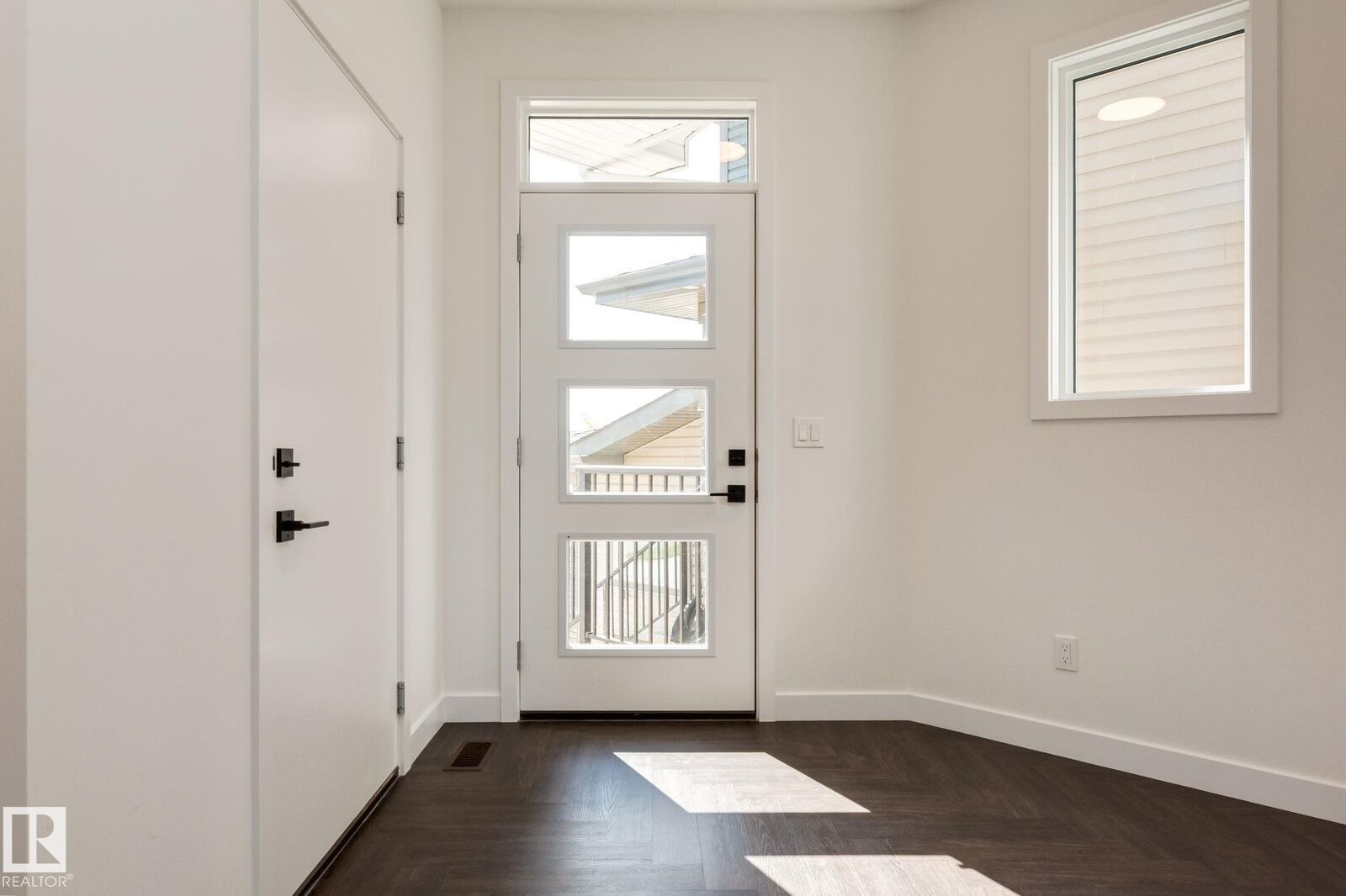 Property Photo: 2128 Crossbill Lane NW AB T5S 0W3