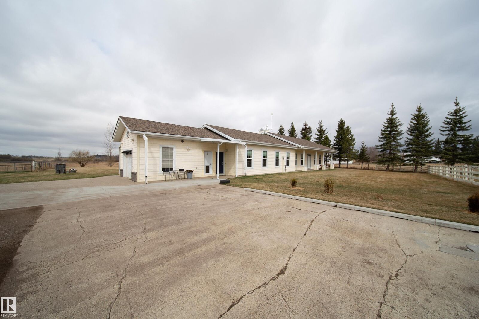 Photo de la propriété: 51214 Rge Rd 232 AB T8B 1K8