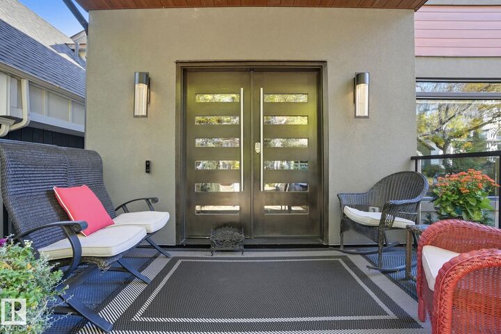 Property Photo: 11121 81 Avenue NW AB T6G 0S6