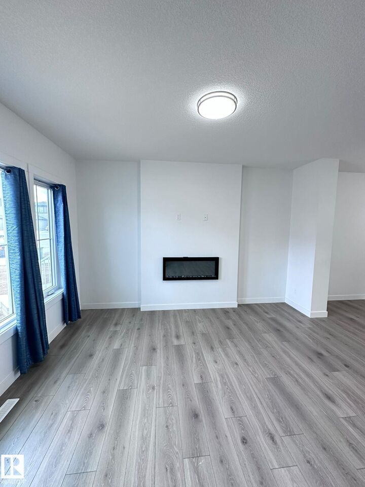 Property Photo: 436 29 Street SW AB T6X 3E7