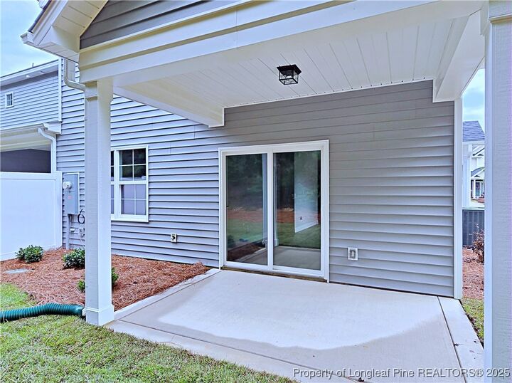 Property Photo: 946 Kensington Park Road NC 28311