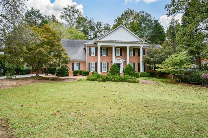 Property Photo: 1640 Lazy River Lane GA 30350