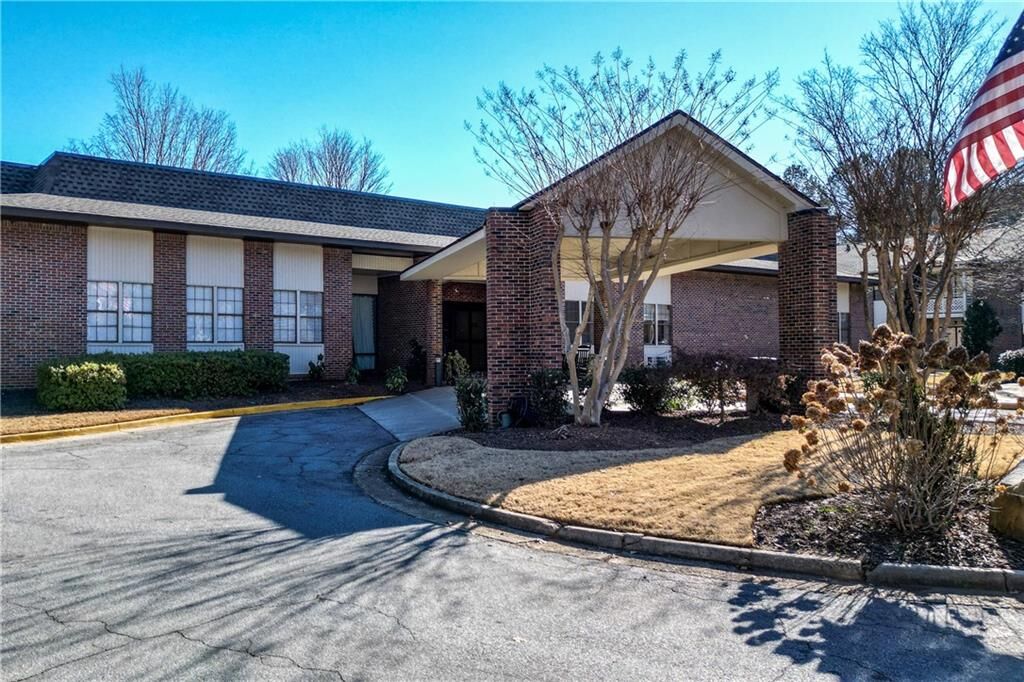Property Photo: 475 Mount Vernon Highway NE C-220 GA 30328