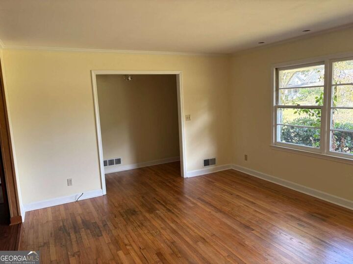 Property Photo:  180 4th Street S  GA 30628 