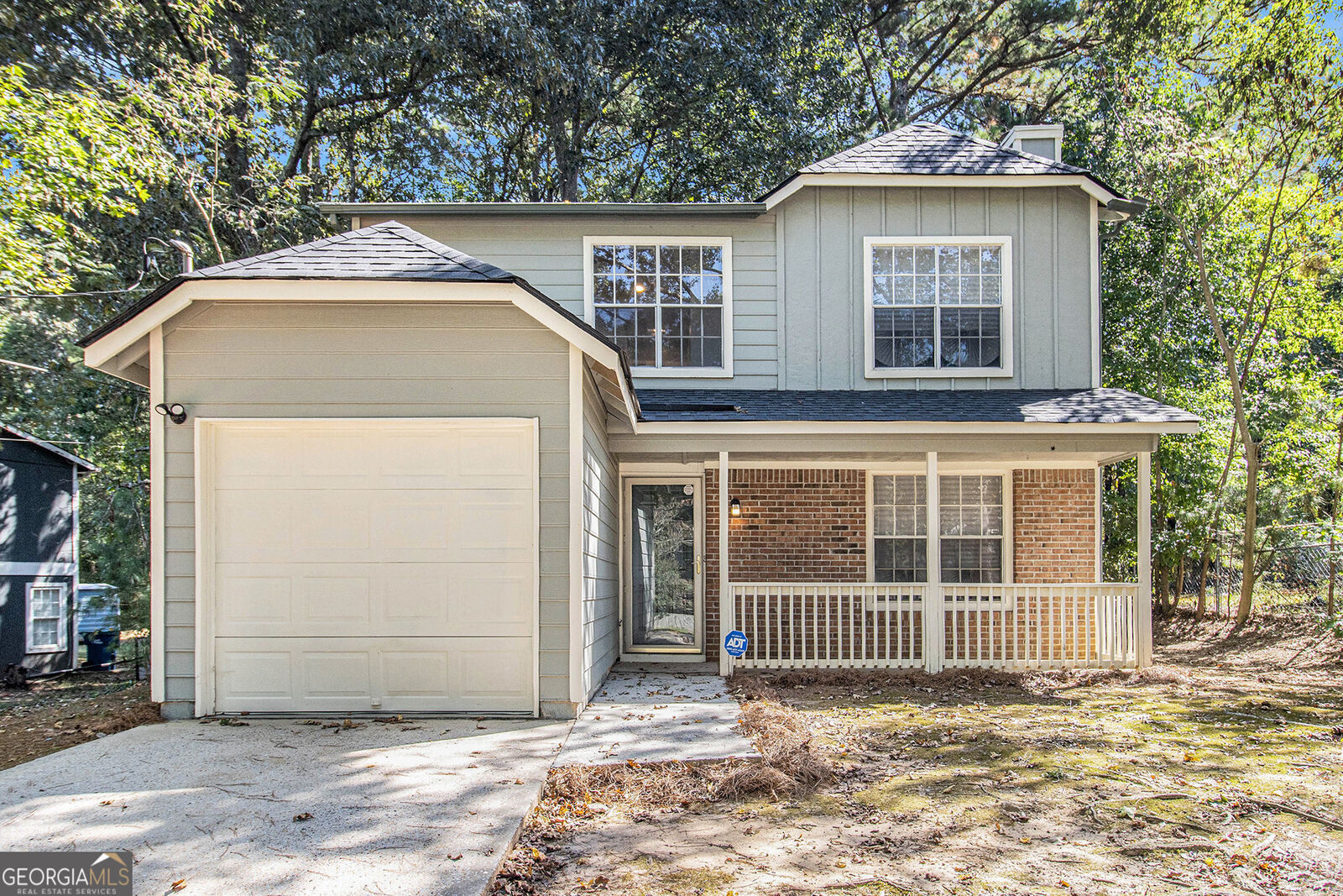 Property Photo: 5435 Forest Downs Circle GA 30349