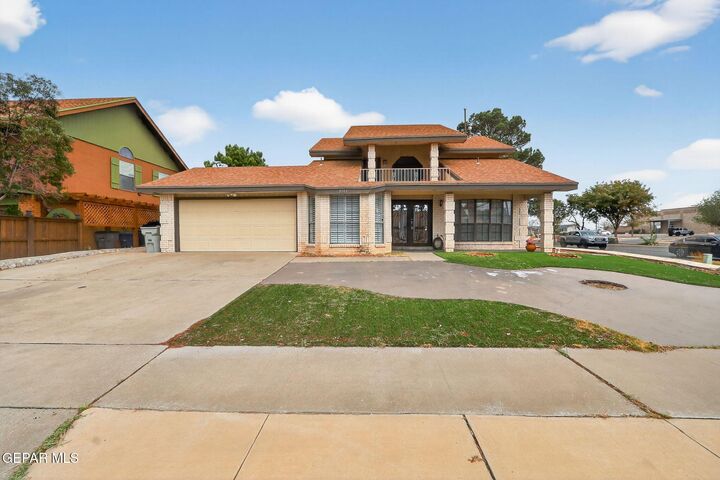 2101 E Glen Drive  El Paso TX 79936 photo