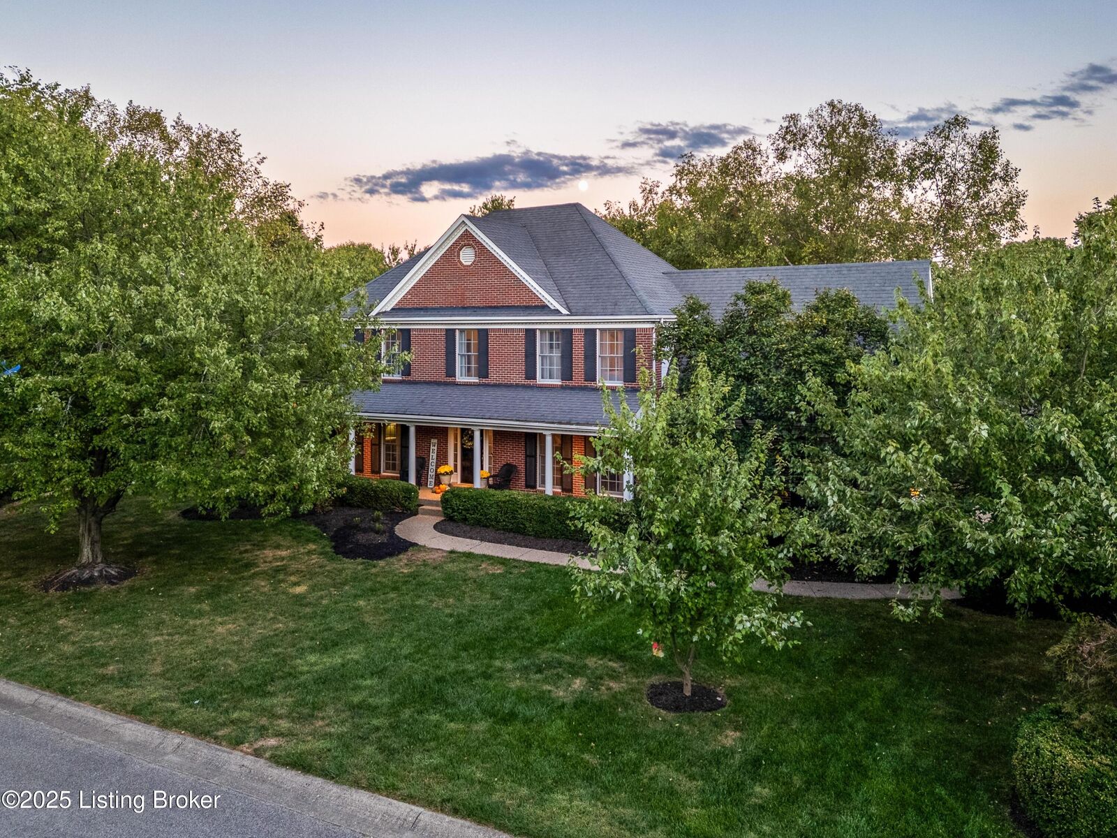 Property Photo:  9700 Keal Run Ct  KY 40241 