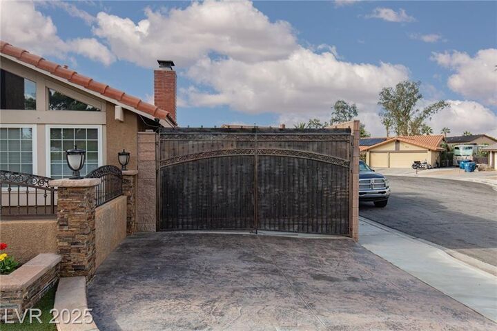 Property Photo: 1809 Nuevo Road NV 89014
