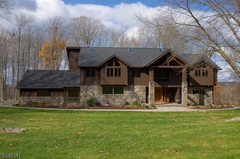 Property Photo:  21 Starrett Ct  NJ 07871 