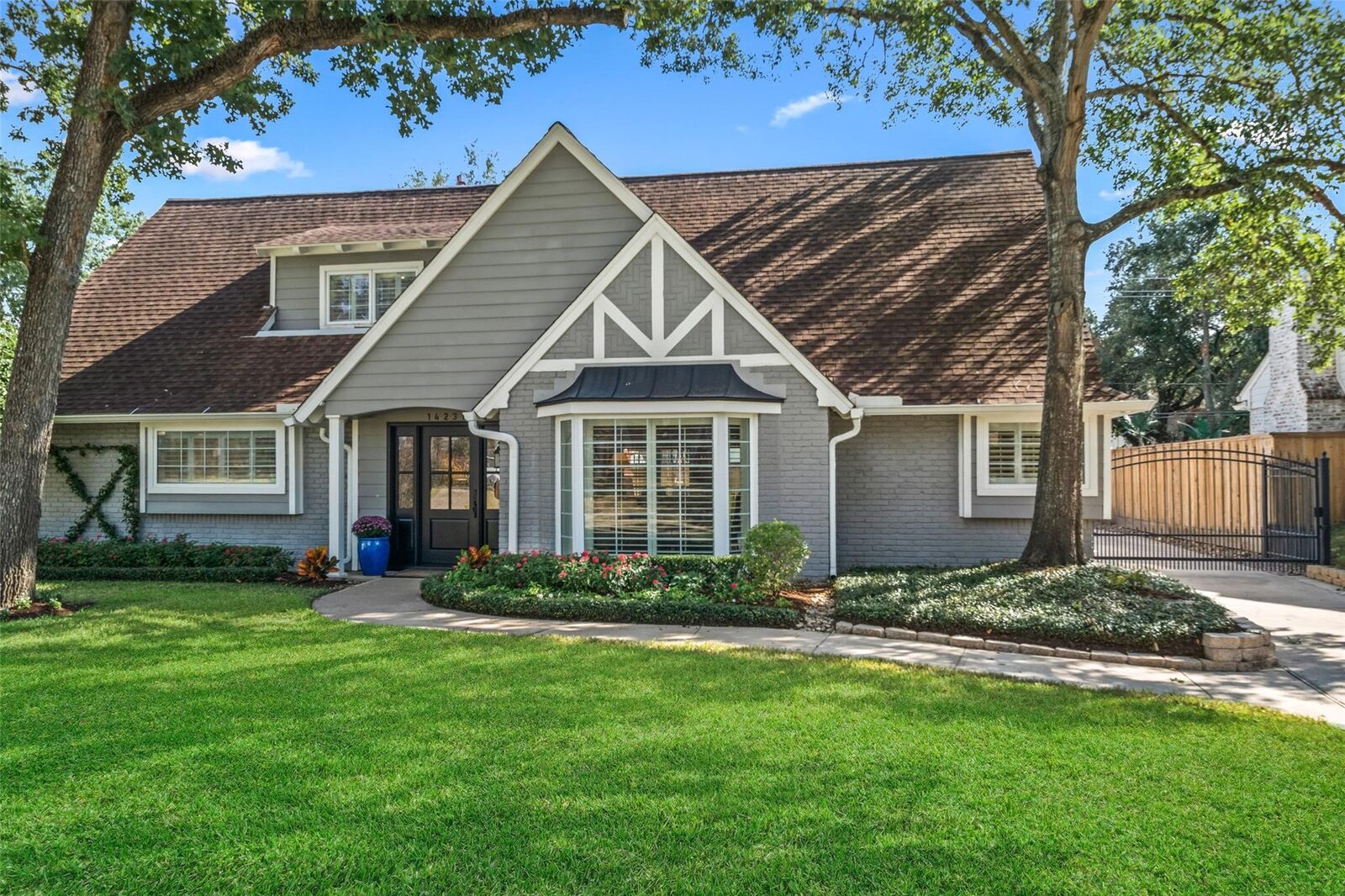 Property Photo: 14231 Carolcrest Drive TX 77079