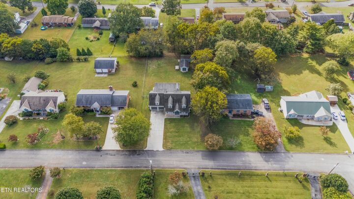 Property Photo: 925 Crestview Circle TN 37772