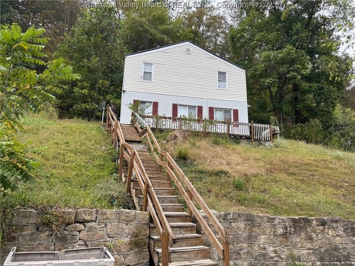 29 Lance Drive  Charleston WV 25311 photo