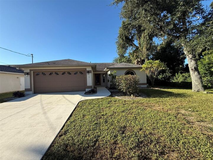 Property Photo:  109 Kings Drive  FL 33947 