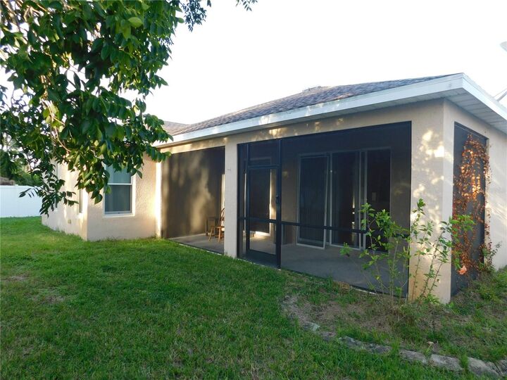 Property Photo: 2507 Hobblebrush Drive FL 34289