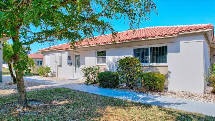 185 Vista Hermosa Circle  Sarasota FL 34242 photo