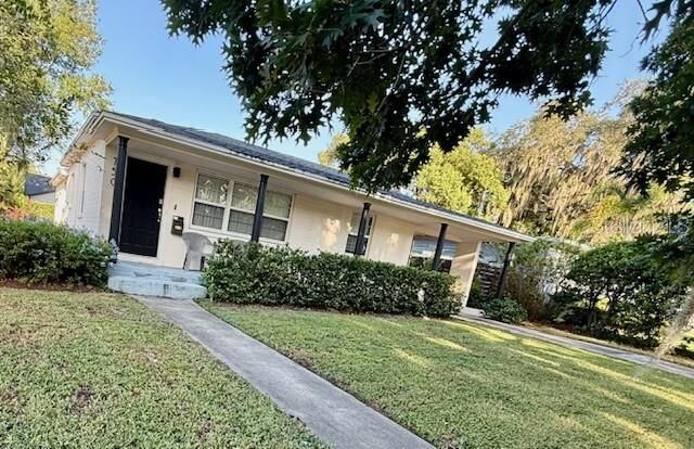 Property Photo: 750 Essex Place FL 32803