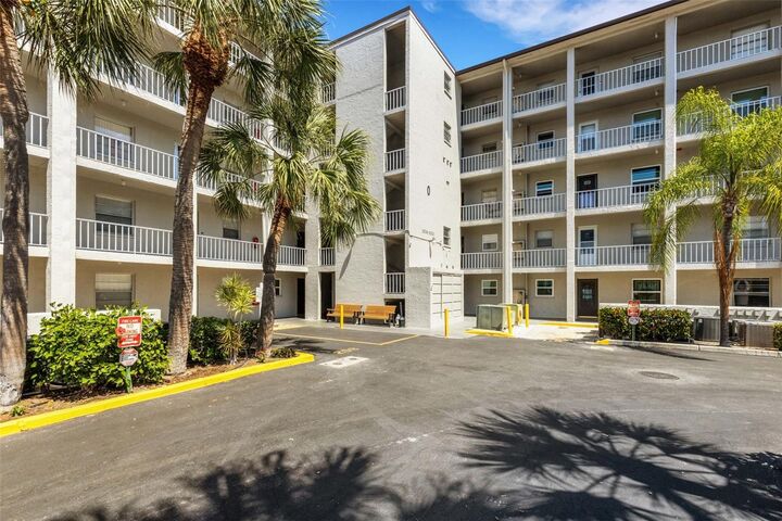 3118 Lake Bayshore Drive O216  Bradenton FL 34205 photo