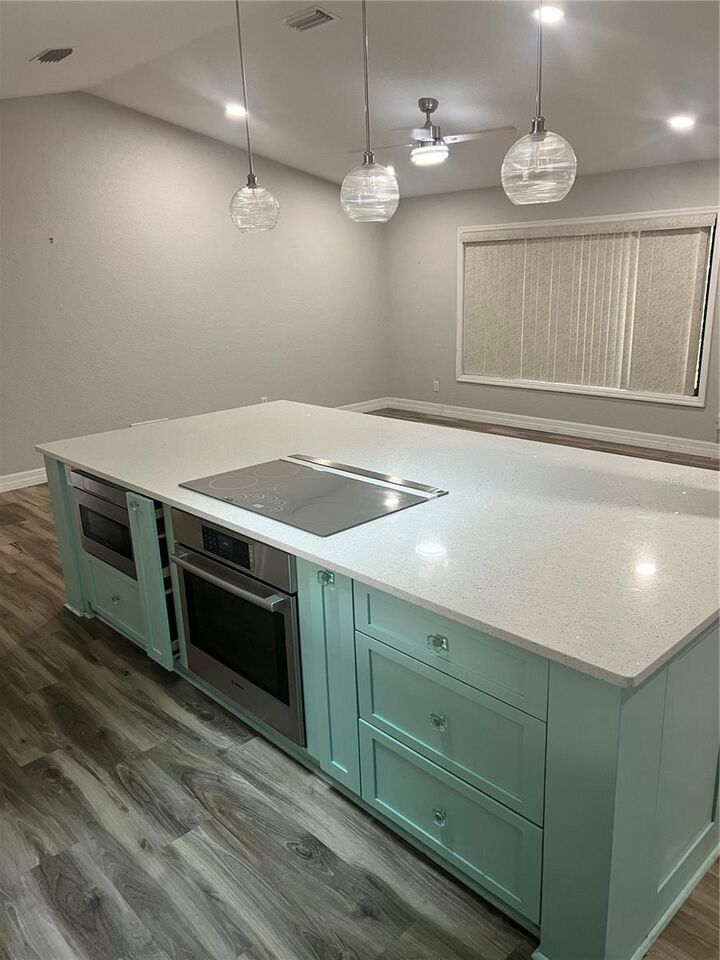 Property Photo: 23176 Aberdeen Avenue FL 33952