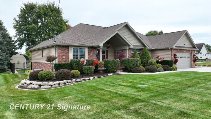 Property Photo: 10042 N Jennings Road MI 48420