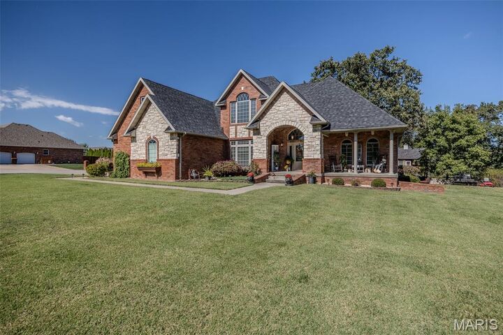 Property Photo:  2528 Copperwood Drive  MO 65536