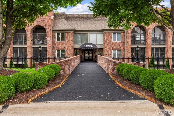 14300 Conway Meadows Court 302  Chesterfield MO 63017 photo