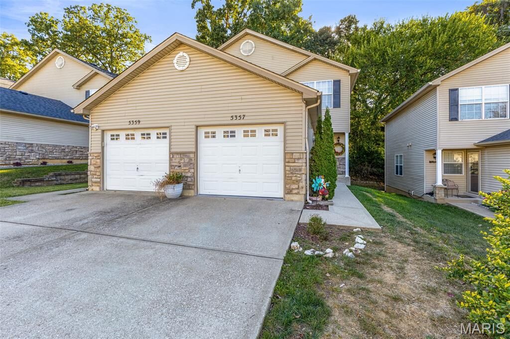 Property Photo:  5357 Lakewood Terrace  MO 63052 