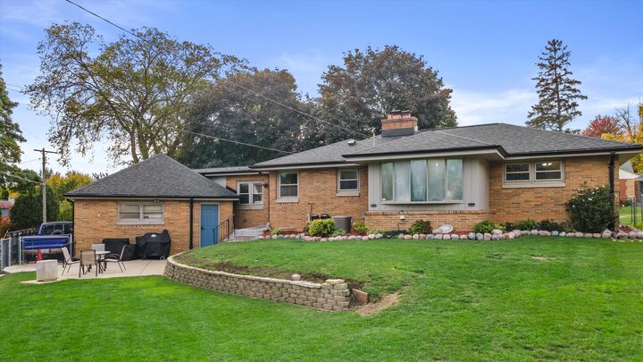 Property Photo:  3900 N 107th St  WI 53222