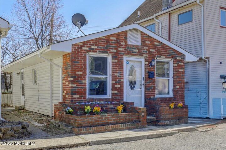 11 Waterview Place  Keansburg NJ 07734 photo
