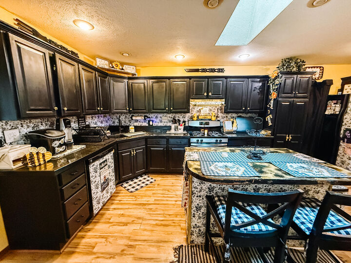 Property Photo:  1850 Mildred Street  MI 49445