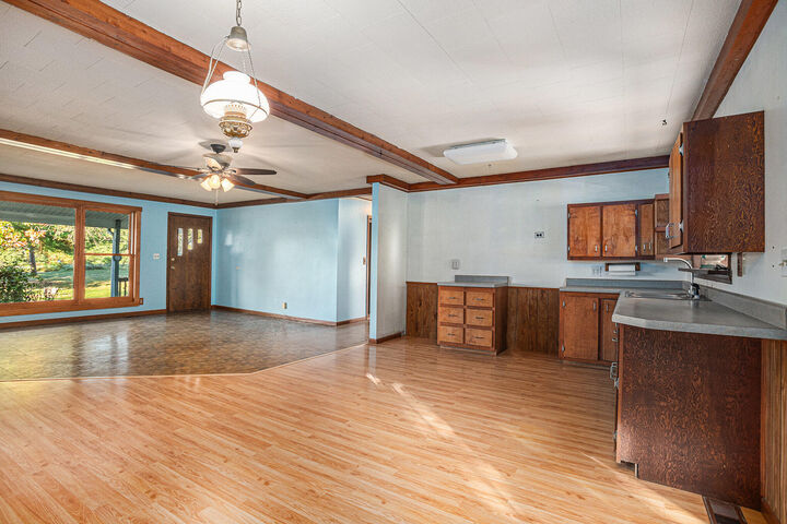 Property Photo:  50115 Creglow Road  MI 49067 