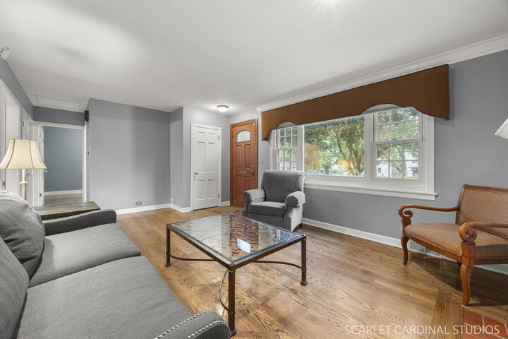 Property Photo: 265 N Main Street IL 60137