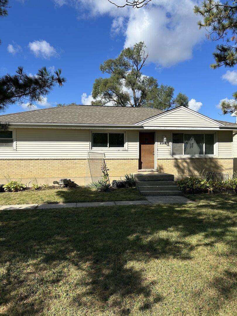 Property Photo:  294 Oak Avenue  IL 60191 