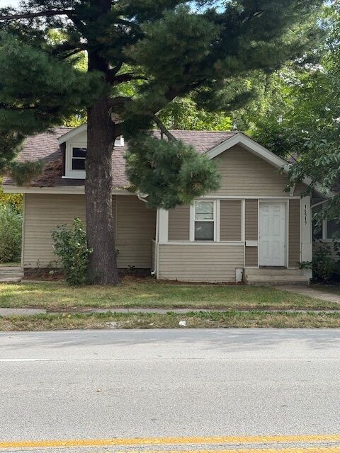 Property Photo: 16919 Wood Street IL 60429