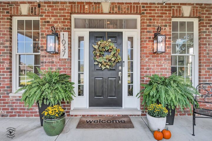 Property Photo: 1037 Deer Trail IL 60914