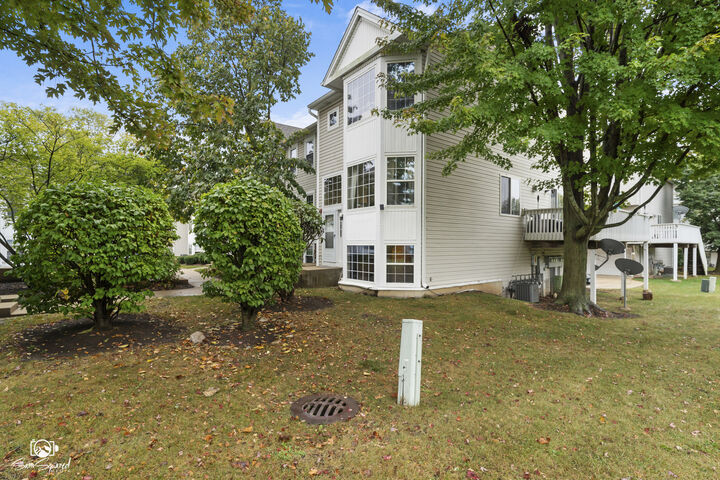 Property Photo: 311 Hidden Creek Lane 311 IL 60542