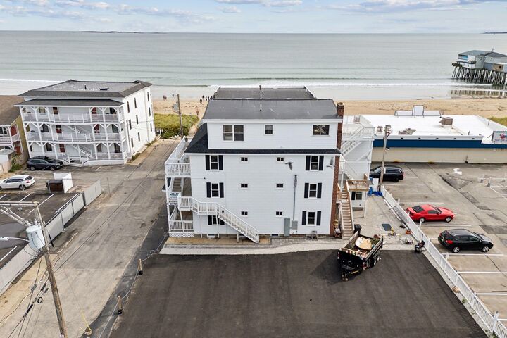 Property Photo: 5 Kinney Avenue 204 ME 04064