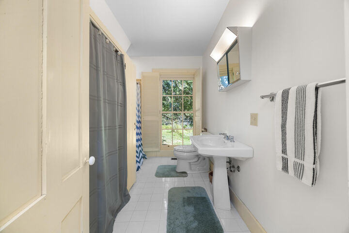 Property Photo:  12 Victoria Lane  ME 04658 