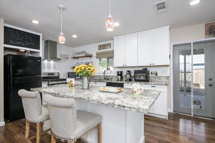 Property Photo: 637 Cappella Drive CA 95619