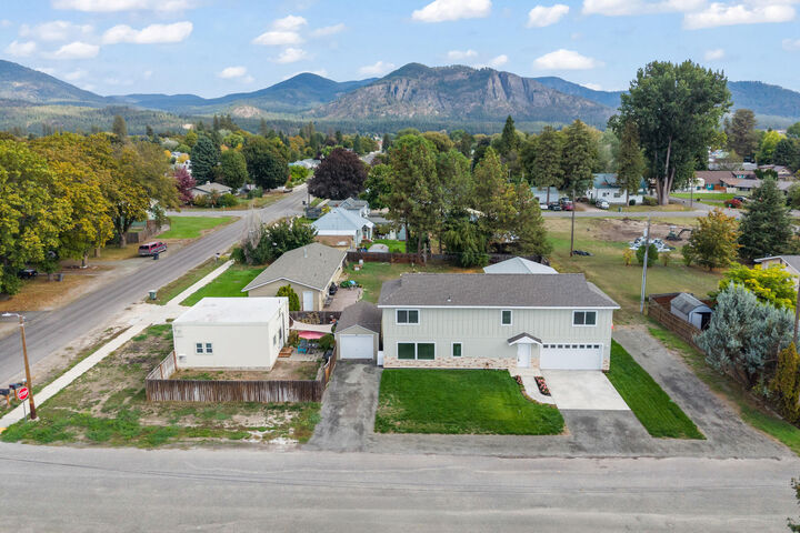 Property Photo: 101/915 W West/Main Ave WA 99109