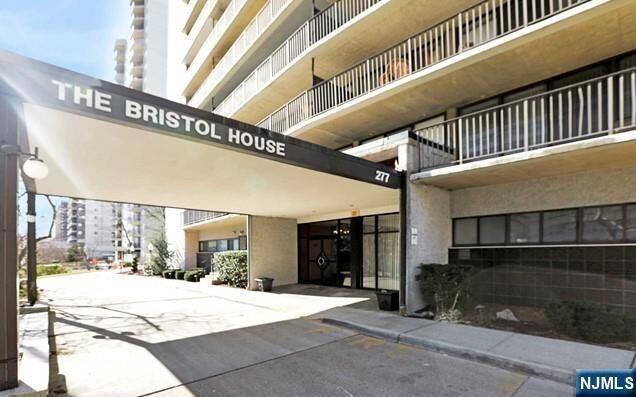 Property Photo:  277 Prospect Avenue 4H  NJ 07601 