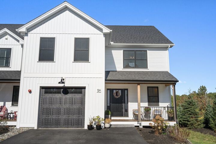 Property Photo: 12 Founders Square NH 03840