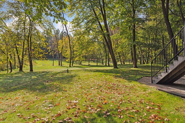 Property Photo:  100 Black Oaks Lane N  MN 55391 