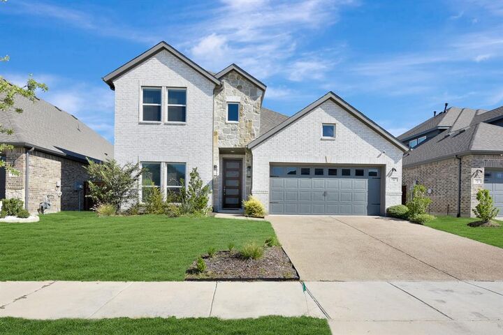 Property Photo: 2009 Fall Creek Cove TX 75181